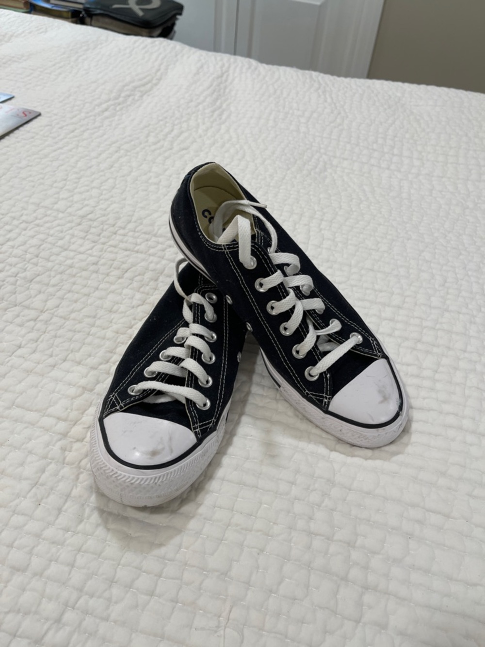 Classic Low-Top Canvas Sneakers in Black and White